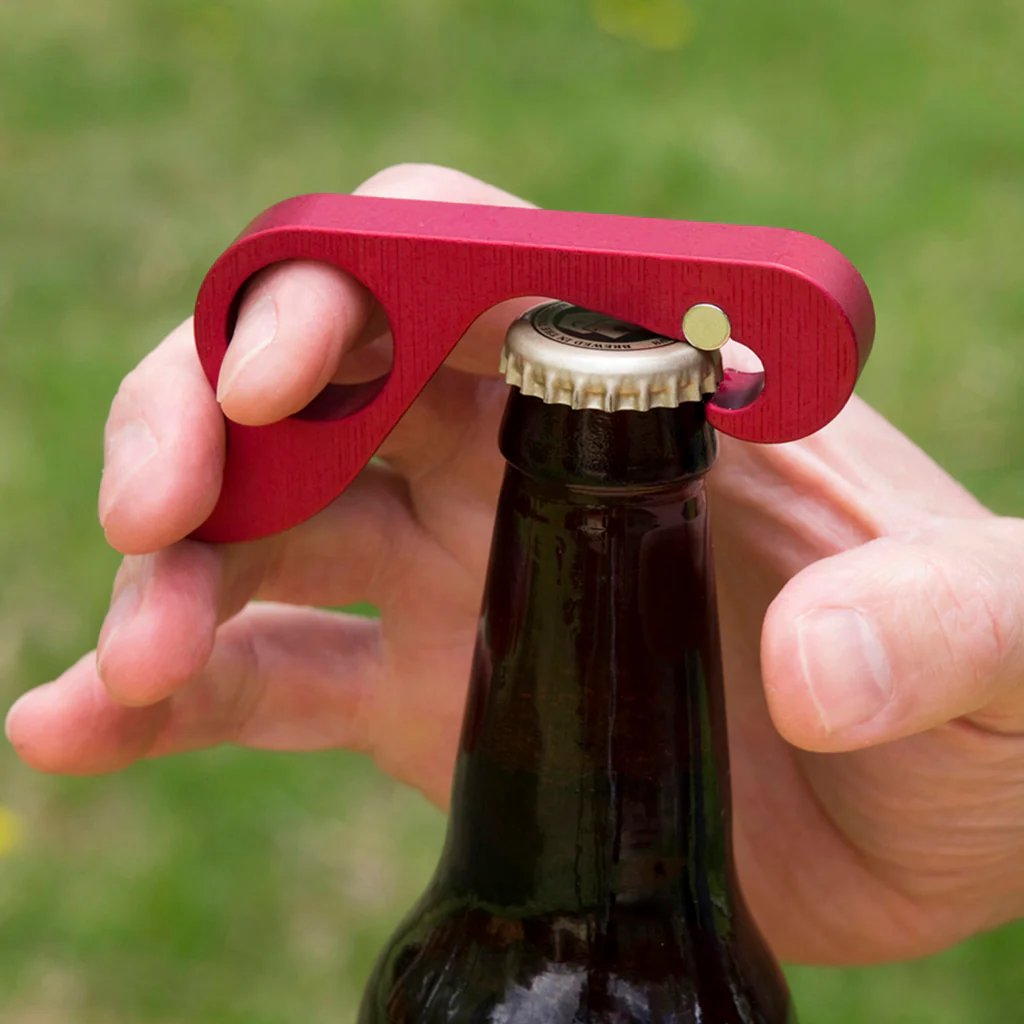 🚨 Meet The One-Handed Bottle Opener That’s Smarter, Faster & Cooler Than Your Lighter 🍾